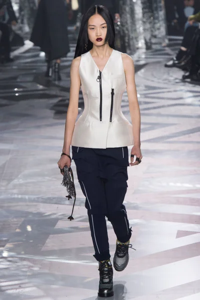 Look 41